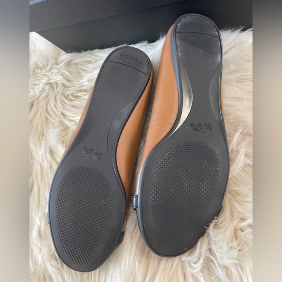 Brand New COACH Leila Flats - Saddle Brown and Black - Size 5B - Picture 5 of 9